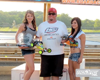 Mike Truhe wins 2wd Mod at ROAR Nats