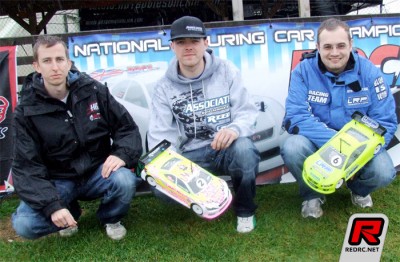 Jefferies & Smith win rain hit BRCA Rd2