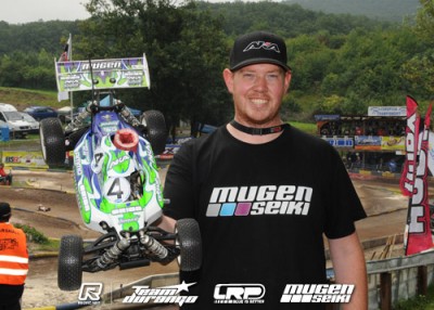 Willets tops muddy opening qualifier