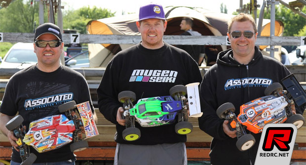 Willetts & Embling win BRCA E8 & Truggy Nats Rd3