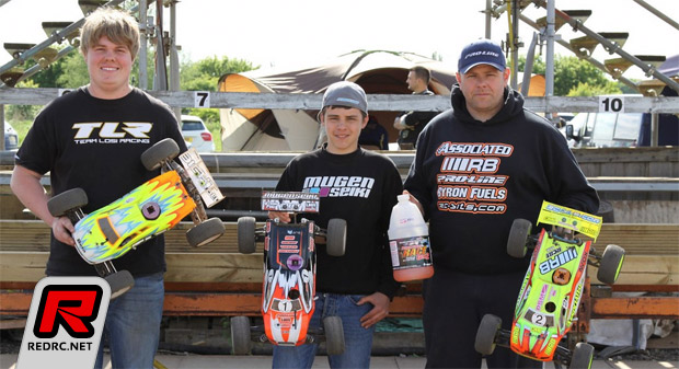 Willetts & Embling win BRCA E8 & Truggy Nats Rd3