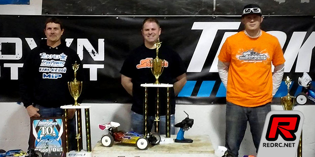 Mike Colton wins E-Buggy at Chi-Town Shootout