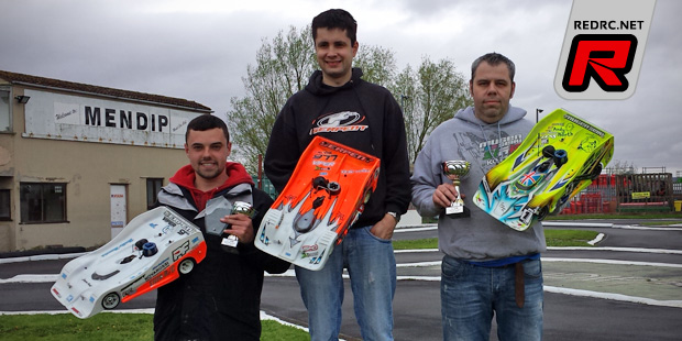 Tim Wood wins UK 1/8th on-road season opener