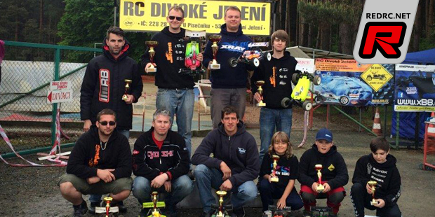 Bayer doubles at Czech 1/8th off-road nationals Rd1