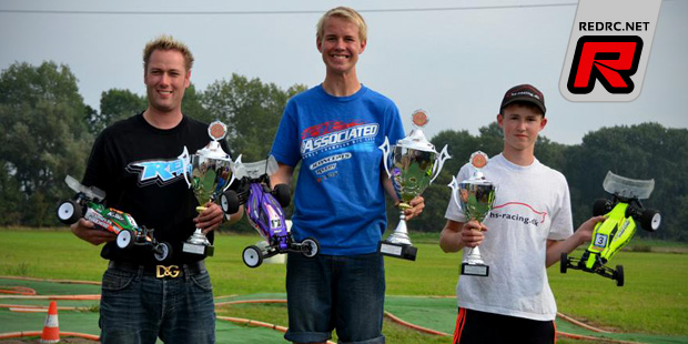 Jesper Rasmussen doubles at Danish 1/10th buggy champs