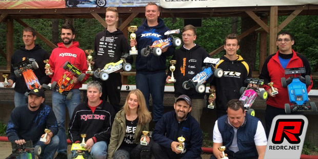 Martin Bayer doubles at Czech 1/8th Off-road Nats Rd1