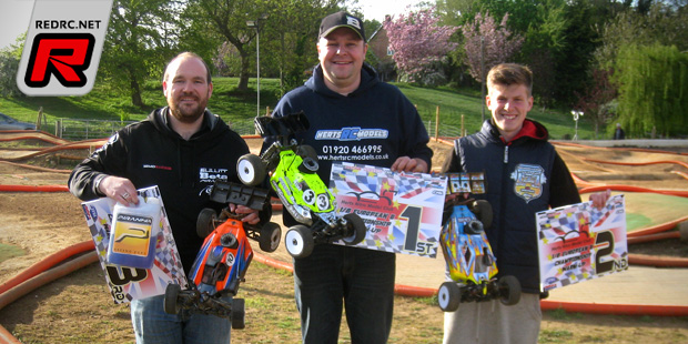 Simon Reeves wins Buggy Euro B warm-up