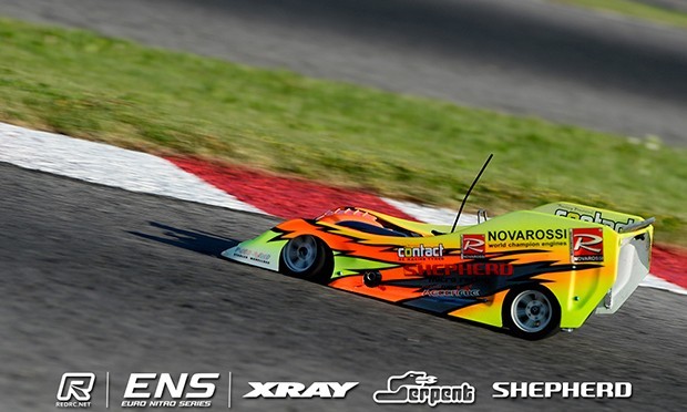 Having topped both free & timed practice, Team Shepherd's Simon Kurzbuch carried his form through to the opening qualifying at Round 2 of the Euro Nitro Series in Aigen, Austria.  The reigning 1:8 champion would post the fastest time by 6/10ths of a second from Robert Pietsch who was lucky to start the qualifier after suffering deep cut to his finger from a drinks bottle just before hand.  Behind last year's title rivals, ARC's Lars Hoppe put in a strong qualifier to complete the Top 3 ahead of Round 1 Top Qualifier Dario Balestri.