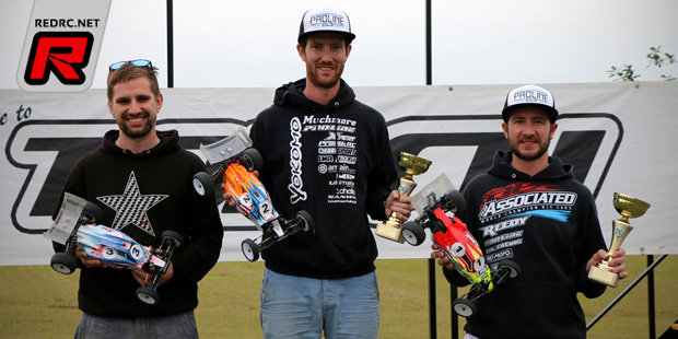 Lee Martin doubles at BRCA 1/10th Buggy Nats Rd5