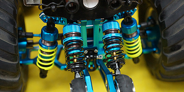 Yeah Racing WR02 aluminium wheelie bar