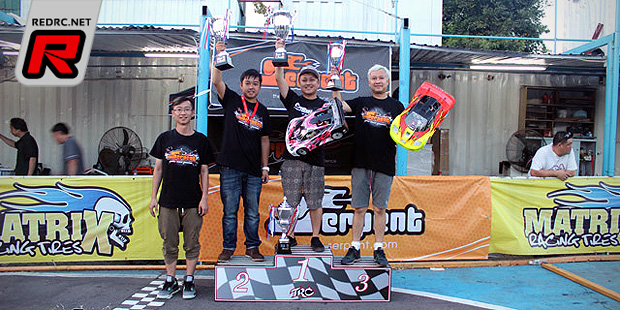 ‪Atsushi Hara wins at Serpent GT Cup Series Rd3‬
