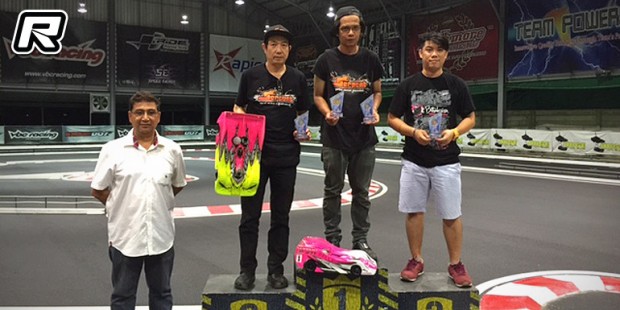 Songsiri & Surikarn C. win at Huge RC club race Rd1